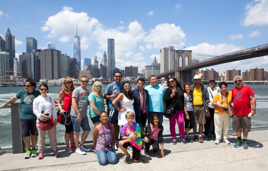 Brooklyn Bridge & DUMBO Neighborhood Tour